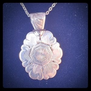NEW Etched pendant with necklace